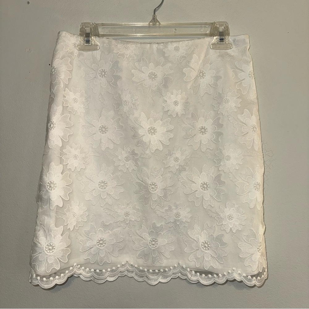 Club Monaco White Lace Overlay Short Skirt Size 4 Graduation Bachelorette